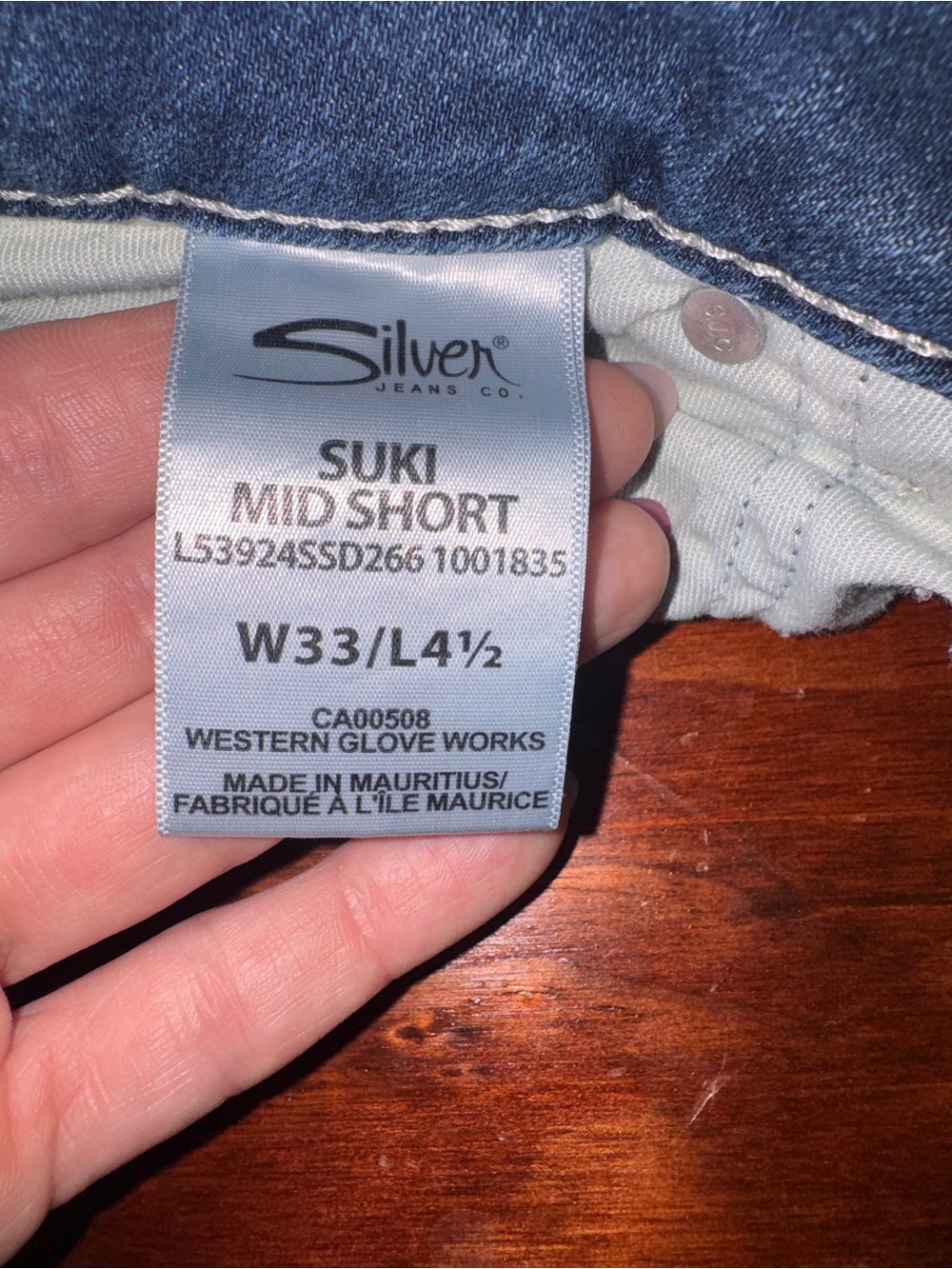Silver Jeans Suki Mid Short Women's Medium Blue Denim Shorts - Picture 6 of 10